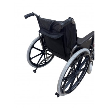 Кресло колесное с ручным приводом FS951B